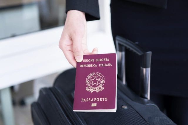 Come fare il passaporto elettronico e come riconoscerlo