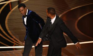 will smith mentre dà uno schiaffo a chris rock